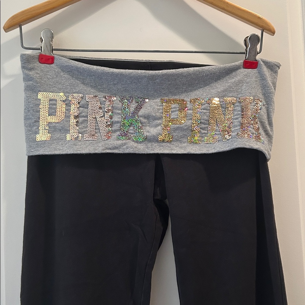 Victoria’s Secret 2012 RARE bling rollover PINK sequin yoga Leggings Pants M